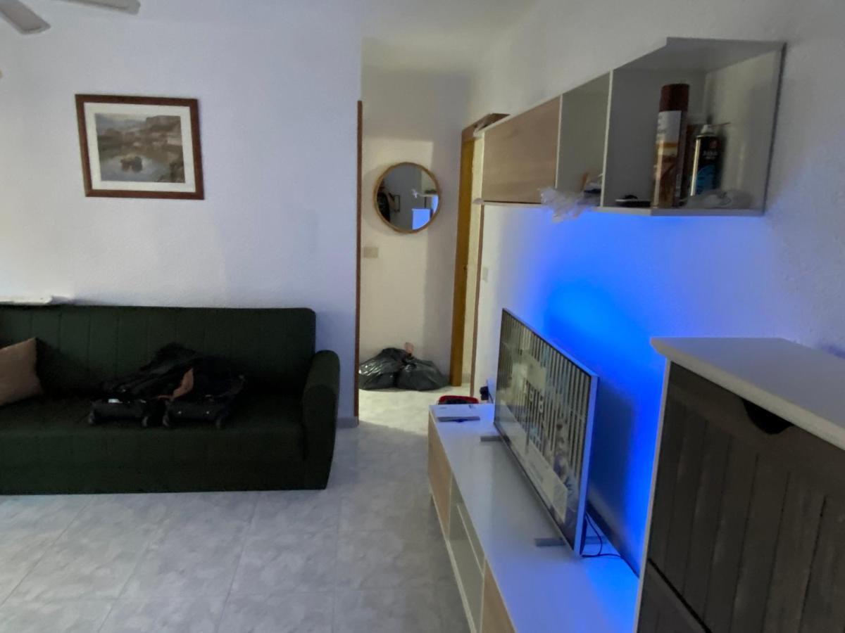 Apartment Beautiful 1 Minute Walk To The *